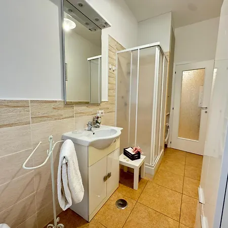 Apartament A Casa Di Mina